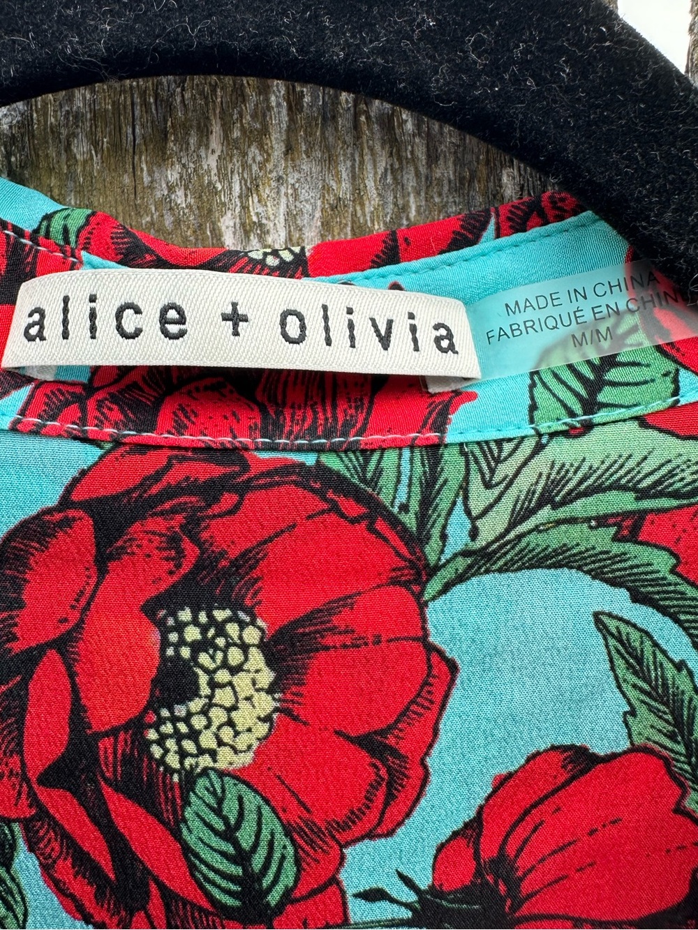 Alice + Olivia 100% Silk Red Poppy Floral Button Front Blouse Aqua Blue Medium - Picture 8 of 12